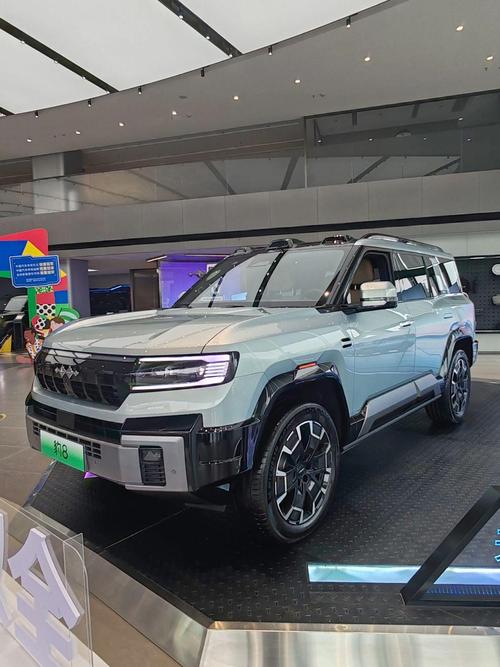 惠州329比亚迪方程豹硬派越野的爆款，英菲尼迪35周年与你共成长